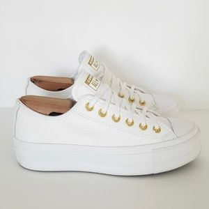Womens Converse White Leather Platform Chuck Taylor All Star Size 7